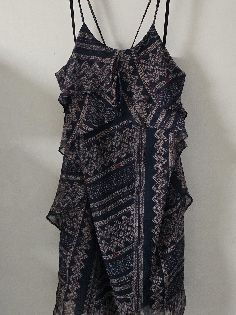 BCBGMaxAzria Patterned Navy Spaghetti Strap Ruffle Midi Dress - Size Small